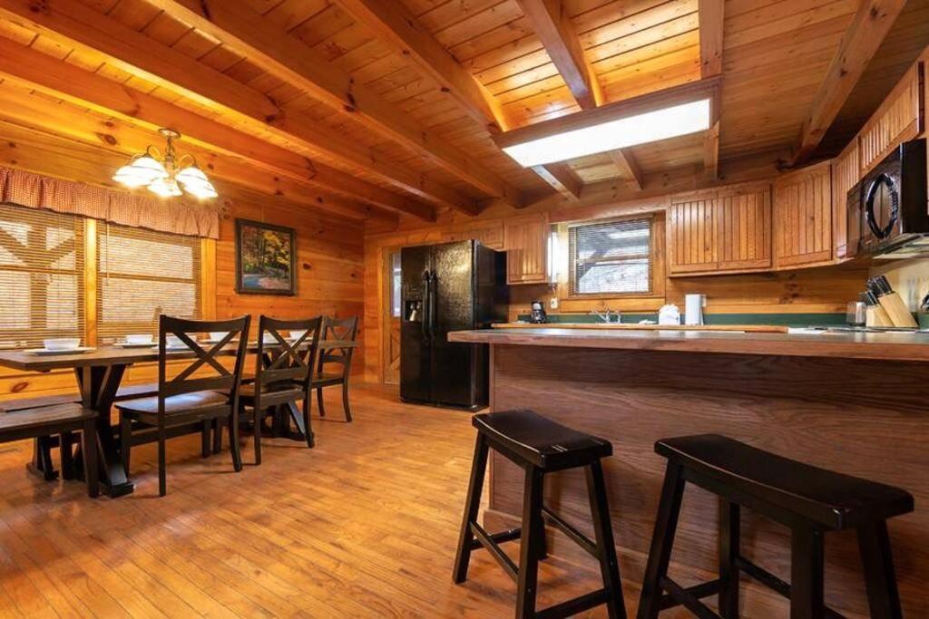 Pigeonforge Cabin Game Roomdog Friendlyhot Tub Pigeon Forge Exterior foto